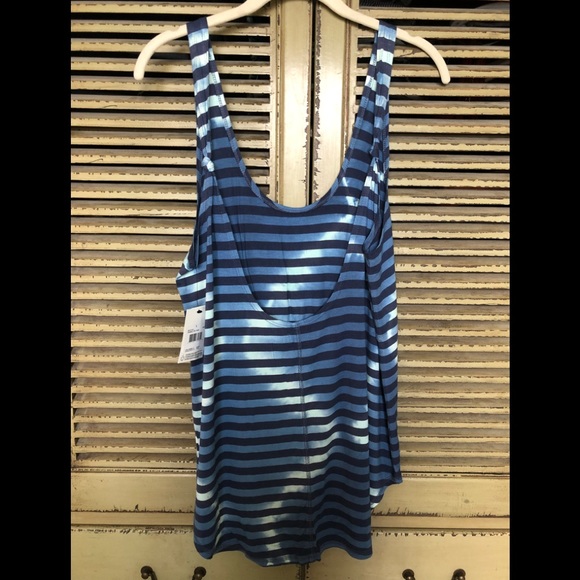 Volcom Tank Top - Picture 3 of 5